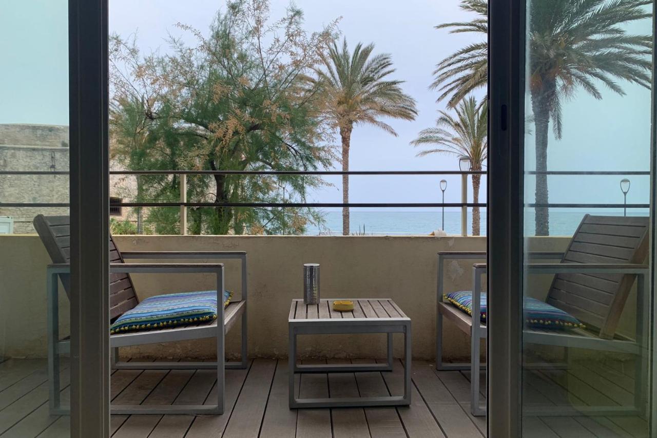 Fully Equipped Beachfront Studio In The Heart Of The City Center Bd Leclerc Antibes Exteriér fotografie